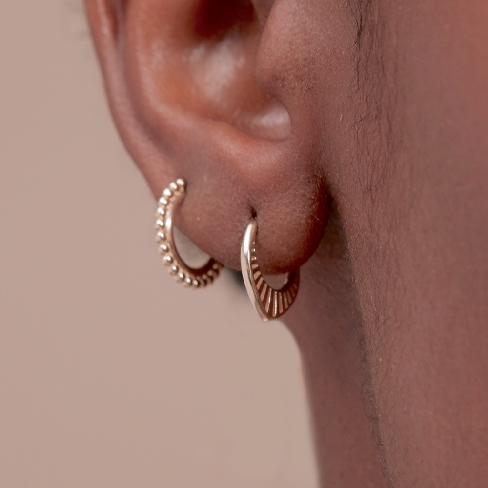 Brand new Monica Vinader SOLID 14K gold earring duo